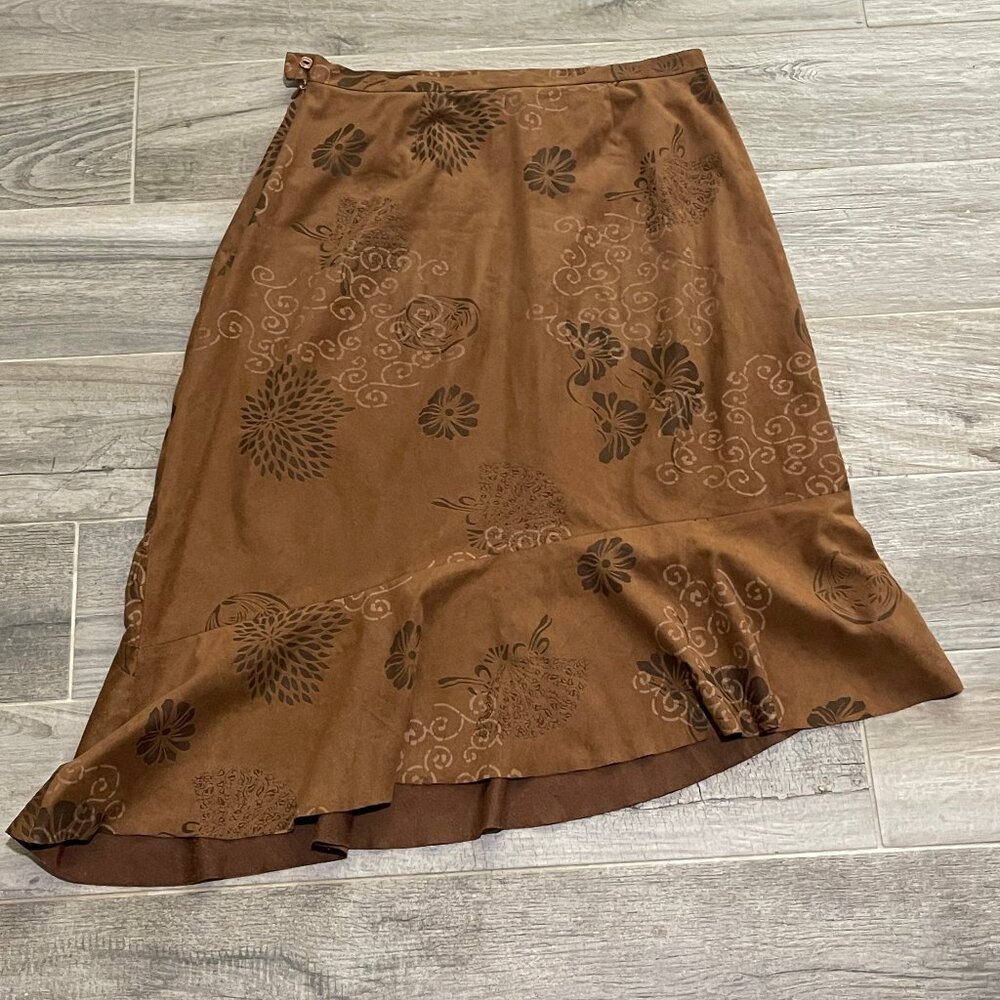Outfit brown midi skirt